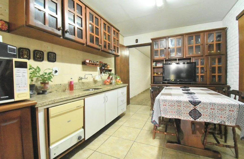 Imagem CASA - 5 dorms. - 3 vagas - 290 m² - MENINO DEUS