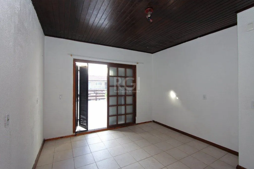 Imagem Casa para Locação/Aluguel - 240m², 4 dormitórios, 6 vagas - Nonoai