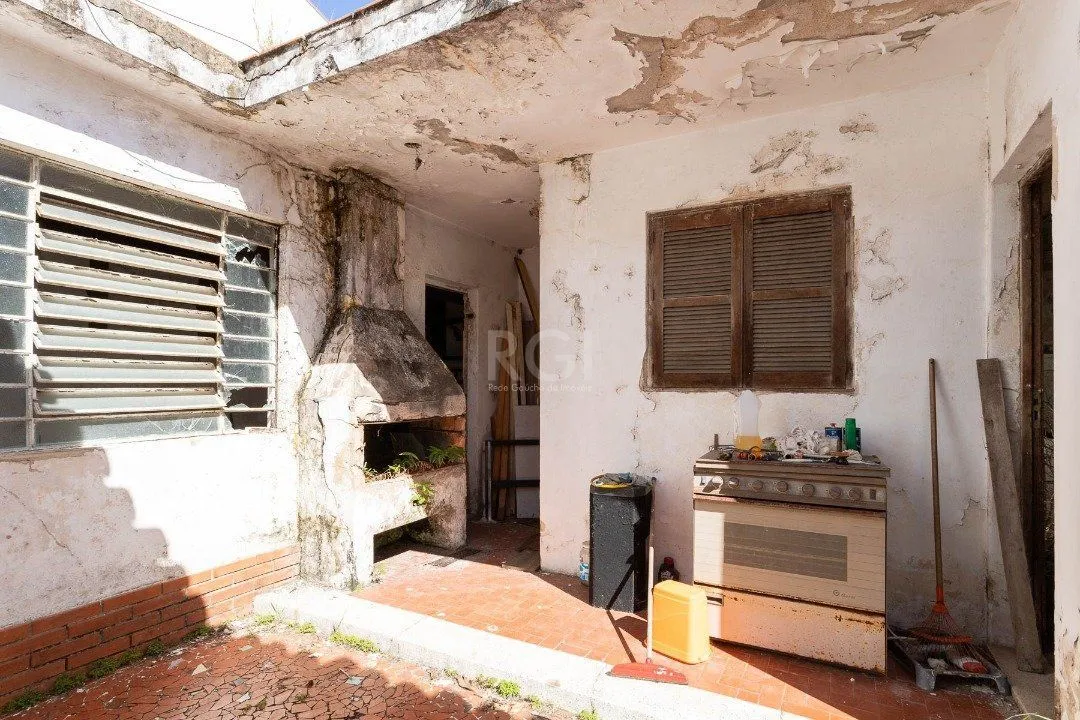 Imagem Casa para Venda - 522.36m², 4 dormitórios, 3 vagas - Menino Deus