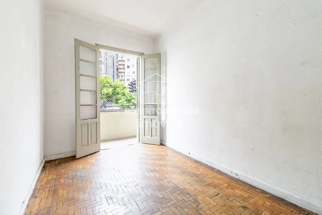 Imagem Prédio Bom Retiro - Com 2 andares, 4 aptos. de 90m² cada, 700 m² de área útil total, Loja no térreo com 300m².