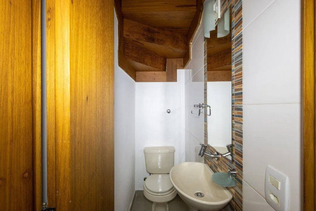 Imagem Casa para Venda - 181.99m², 3 dormitórios, sendo 1 suites, 2 vagas - Jardim Isabel
