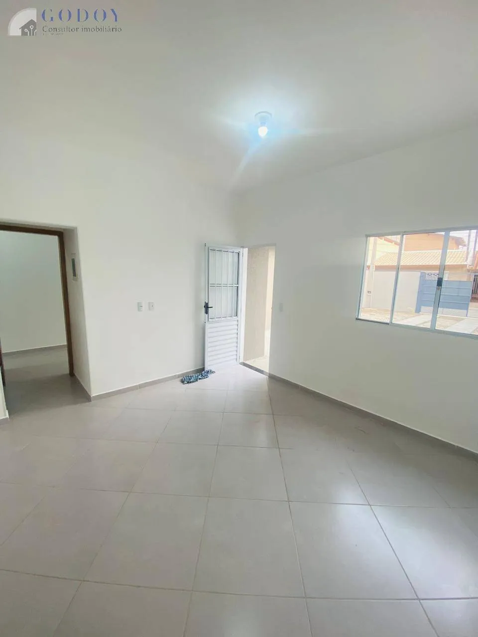 Imagem Casa à Venda no Portal dos Eucaliptos - Qualidade, Espaço e Conforto
