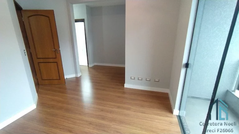 Imagem Casa a venda, em um dos melhores Bairros de São José dos Pinhais, 04 quartos sendo uma suíte e 02 Demi Suítes, 12 vagas no Aristocrata .