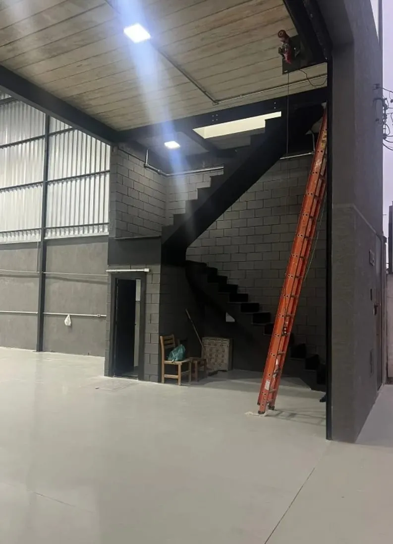 Imagem Galpão 500m² na Vila Antonieta para locação Sao Paulo