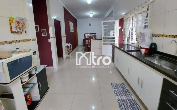 Imagem Casa com 5 dormitórios à venda, 266 m² por R$ 600.000,00 - Santa Rita - Guaratinguetá/SP