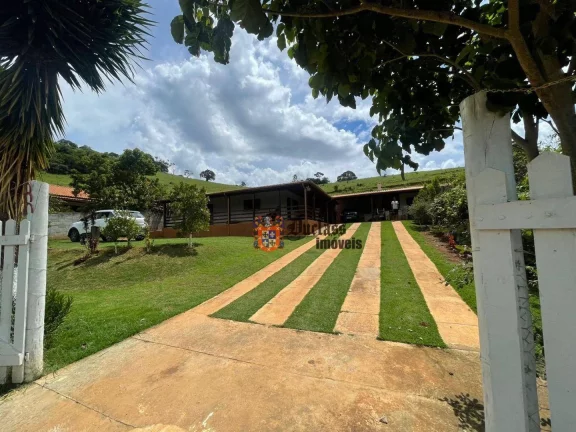 Imagem Chácara com 3 dormitórios à venda, 1013 m² por R$ 650.000,00 - Camanducaia - Camanducaia/MG