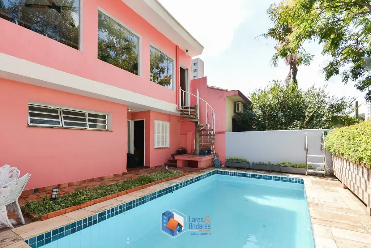 Foto do imóvel Casa para venda em Jardim da Glória com 3 quartos, sendo 1 suíte, 250m² em Rua Cláudio Rossi