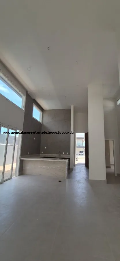 Imagem Casa em Condomínio para Venda em Parnamirim, Pium (Distrito Litoral), 3 dormitórios, 3 suítes, 4 banheiros, 4 vagas