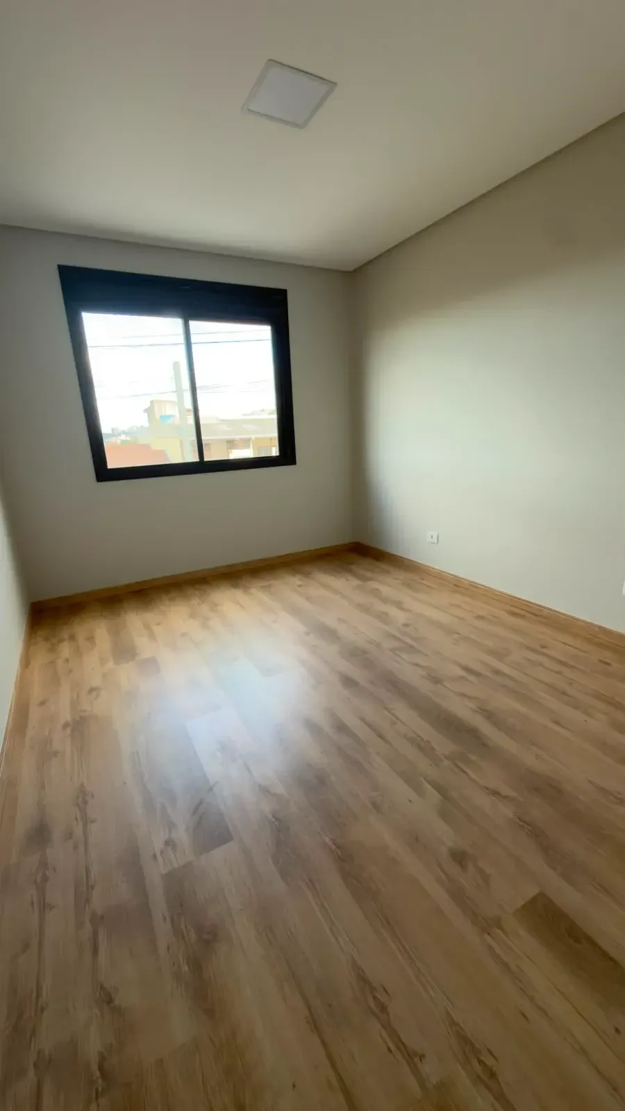 Imagem Sobrado com 3 Quartos à Venda, 140 m² em Boa Vista - Curitiba