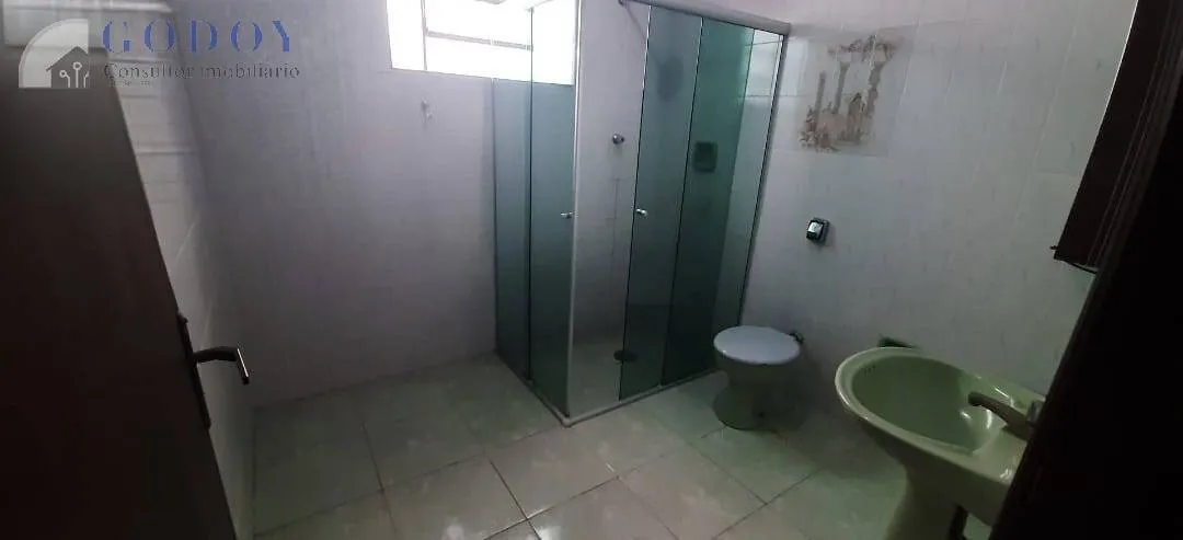 Imagem Casa térrea com suíte, escritório e varanda próxima ao Hospital Unimed