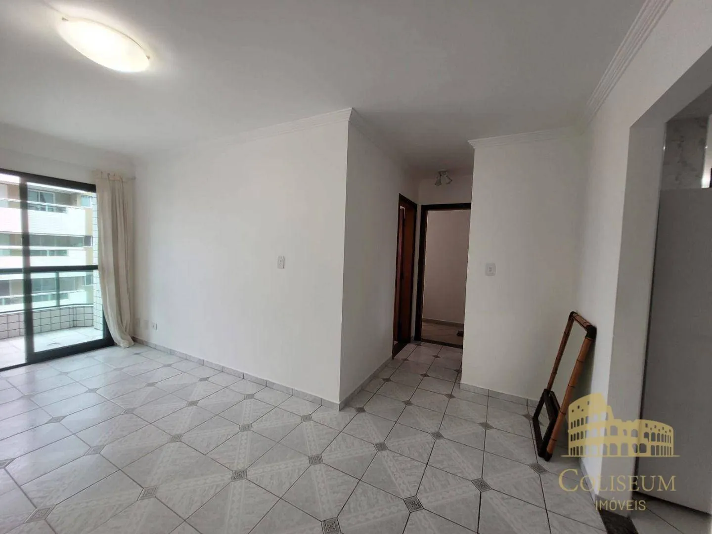 Imagem Apartamento com 2 dormitórios para alugar, 75 m² por R$ 3.500,00/mês - Vila Guilhermina - Praia Grande/SP