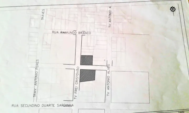 Terreno à Venda, 1.861 m² em Alter do Chão - Santarém
