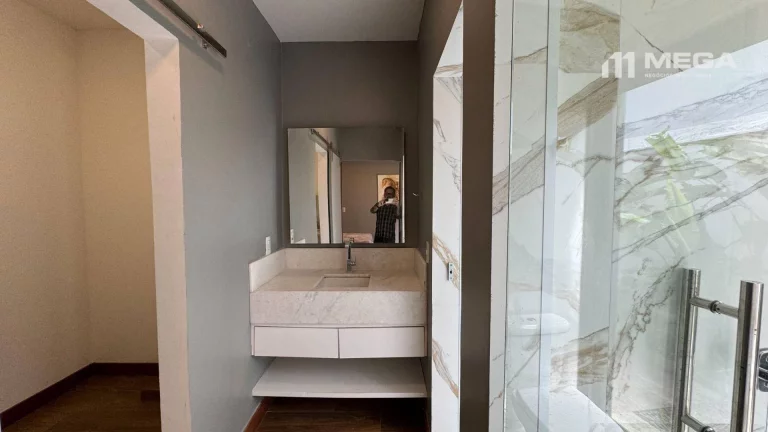 Imagem Casa com 3 dormitórios à venda, 213 m² por R$ 2.450.000,00 - Interlagos - Vila Velha/ES