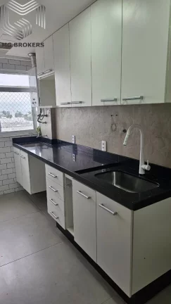 Imagem Apartamento à venda no Recreio dos Bandeirantes, Rio de Janeiro-RJ: 2 quartos, 1 suíte, 1 sala, 2 banheiros, 1 vaga, prédio com lazer