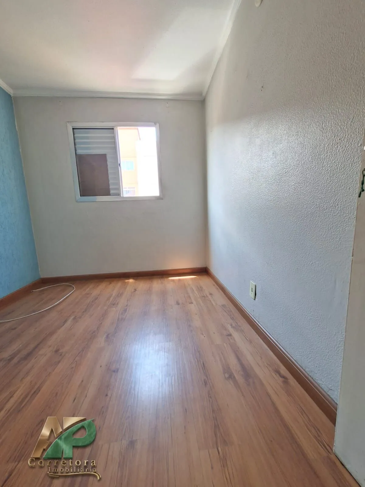 Imagem Apartamento à Venda em Taboão da Serra: 2 Dormitórios no Condomínio Vale dos Pinheiros