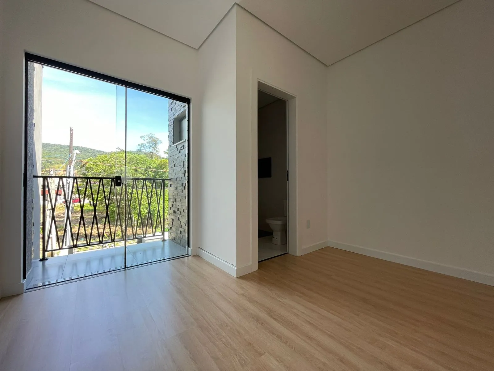 Imagem Casa à venda com 76m2 por R$ 649.000,00