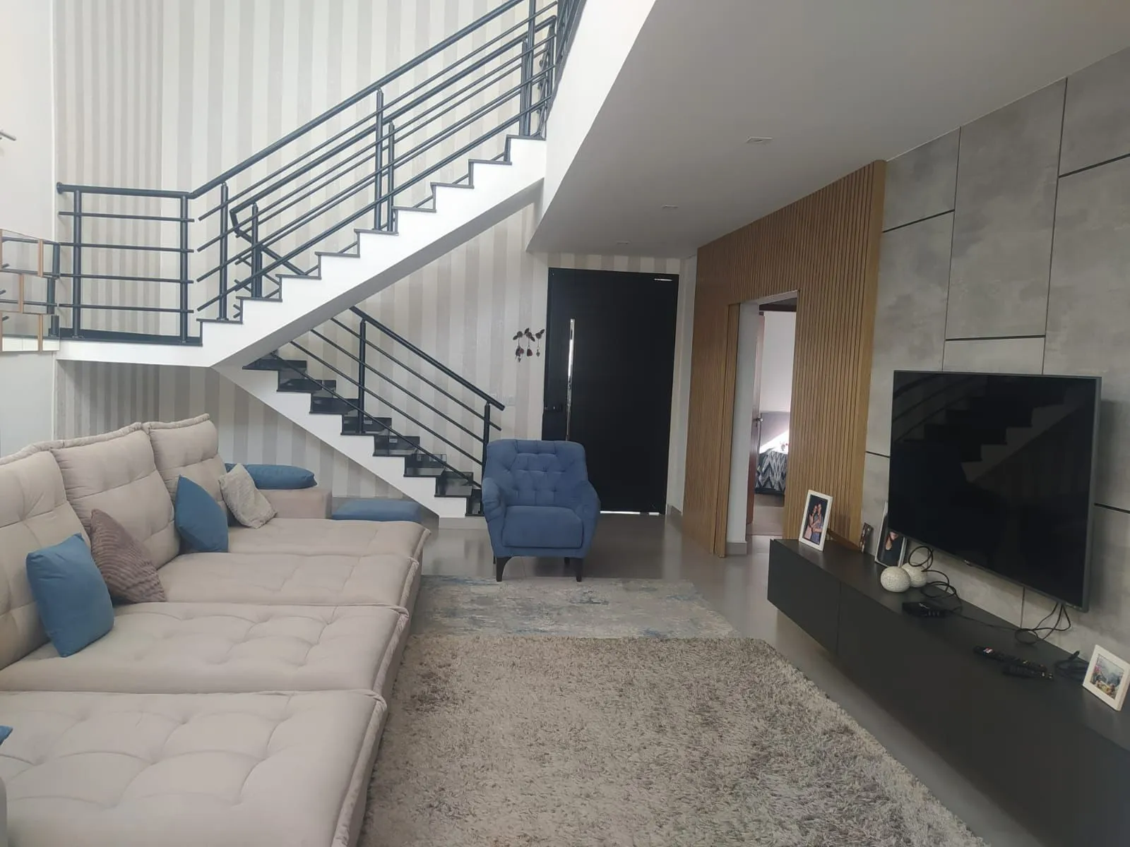 Imagem Casa para Locação e Venda com 3 suítes no Alphaville 1
