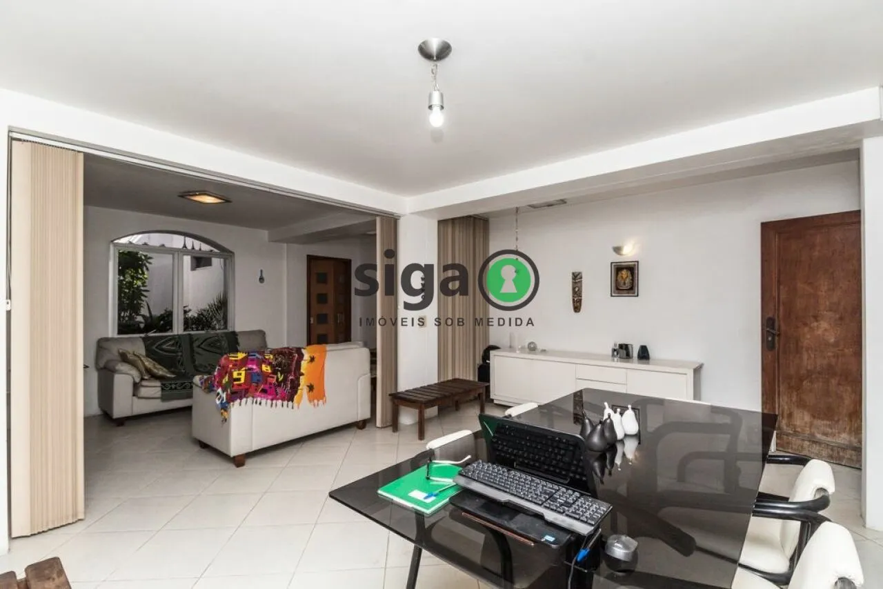 Imagem Sobrado em Campo Belo- 220m², 4 Quartos, 4 vagas disponível para Venda e locação!!!