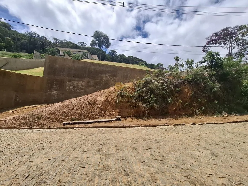Foto do imóvel Terreno em Condomínio para Venda em Teresópolis / RJ em Estrada Doutor Rogério de Moura Estevão