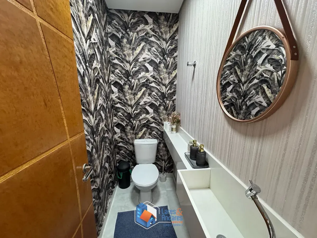 Imagem Sobrado para venda em Penha de França com 3 quartos, sendo 1 suíte, 15,715m²