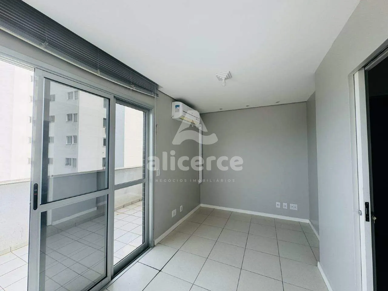 Imagem Sala à venda com , 56m² em Centro Florianópolis