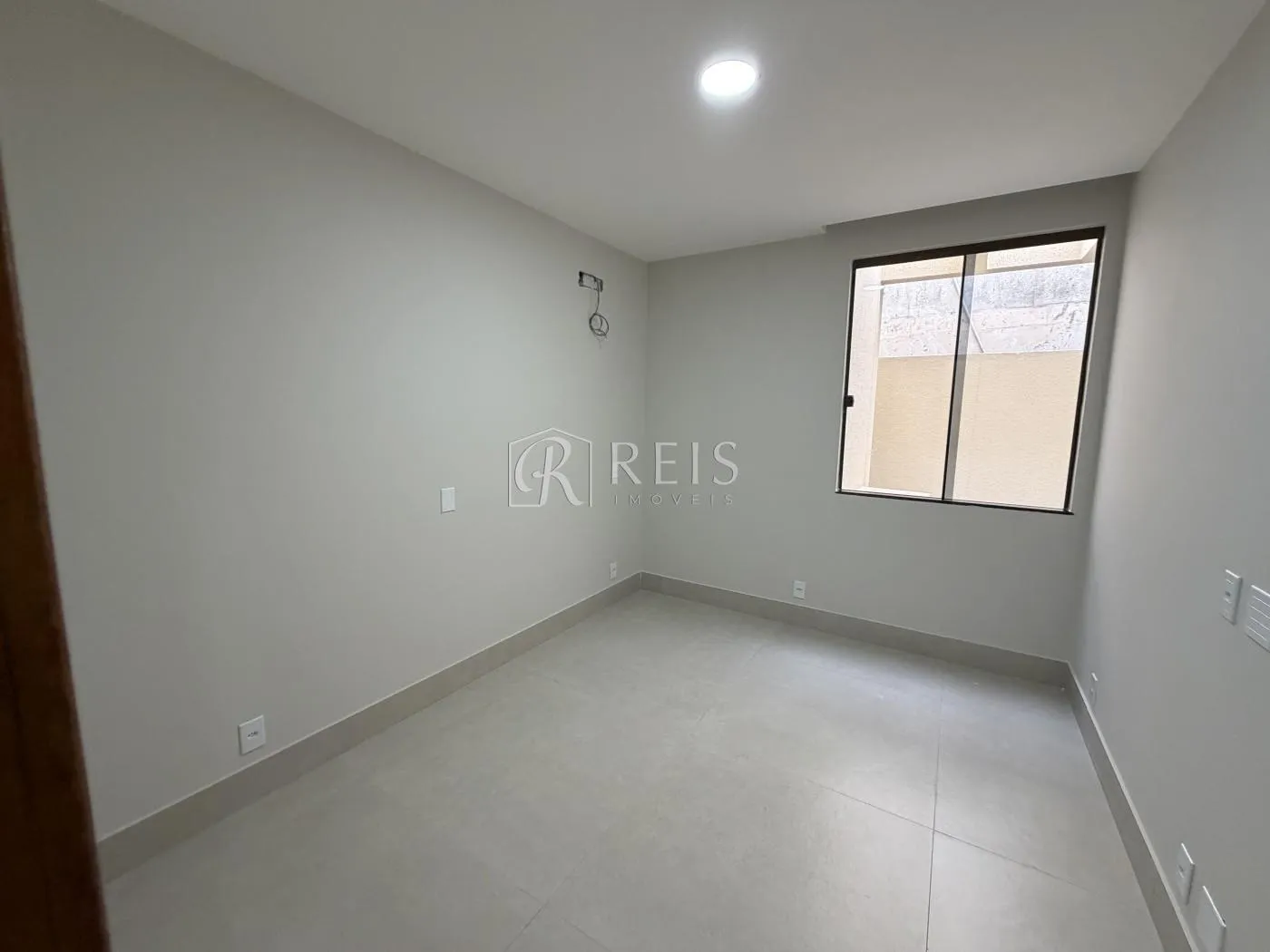 Imagem Casa para Venda em Rio das Ostras, Atlântica, 3 dormitórios, 1 suíte, 3 banheiros, 2 vagas