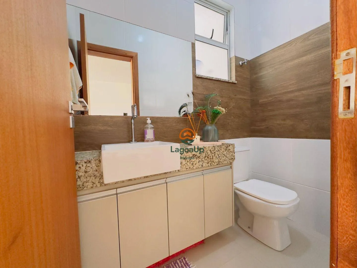 Imagem Casa com 3 dormitórios à venda, 155 m² por R$ 950.000,00 - Condomínio Quintas do Altíssimo - Lagoa Santa/MG