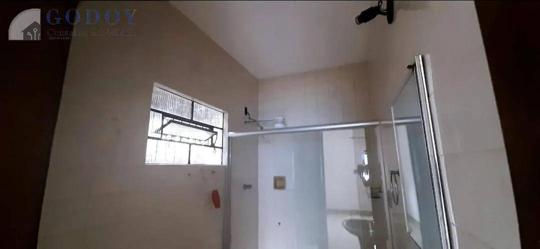 Imagem Casa térrea com suíte, escritório e varanda próxima ao Hospital Unimed
