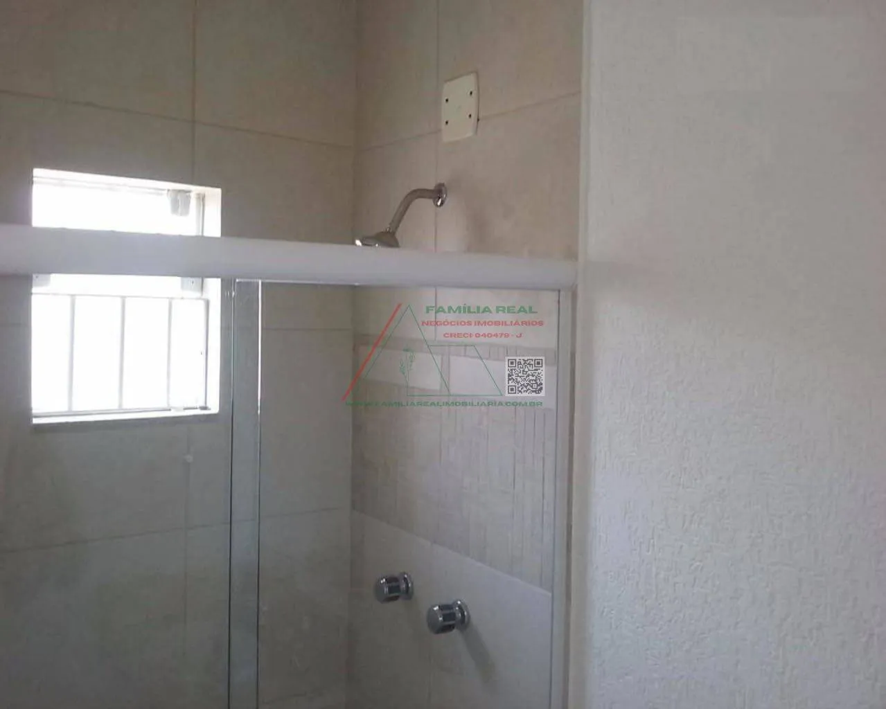 Imagem Sobrado para Venda ou Locação, na Vila Matilde, com 03 Dormitórios, sendo 03 Suítes
