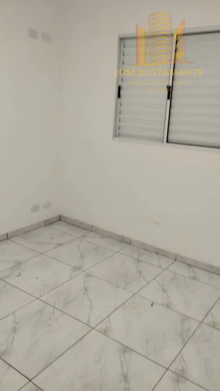 Imagem Sobrado 132m² com Churrasqueira e Varanda - Vila Nair