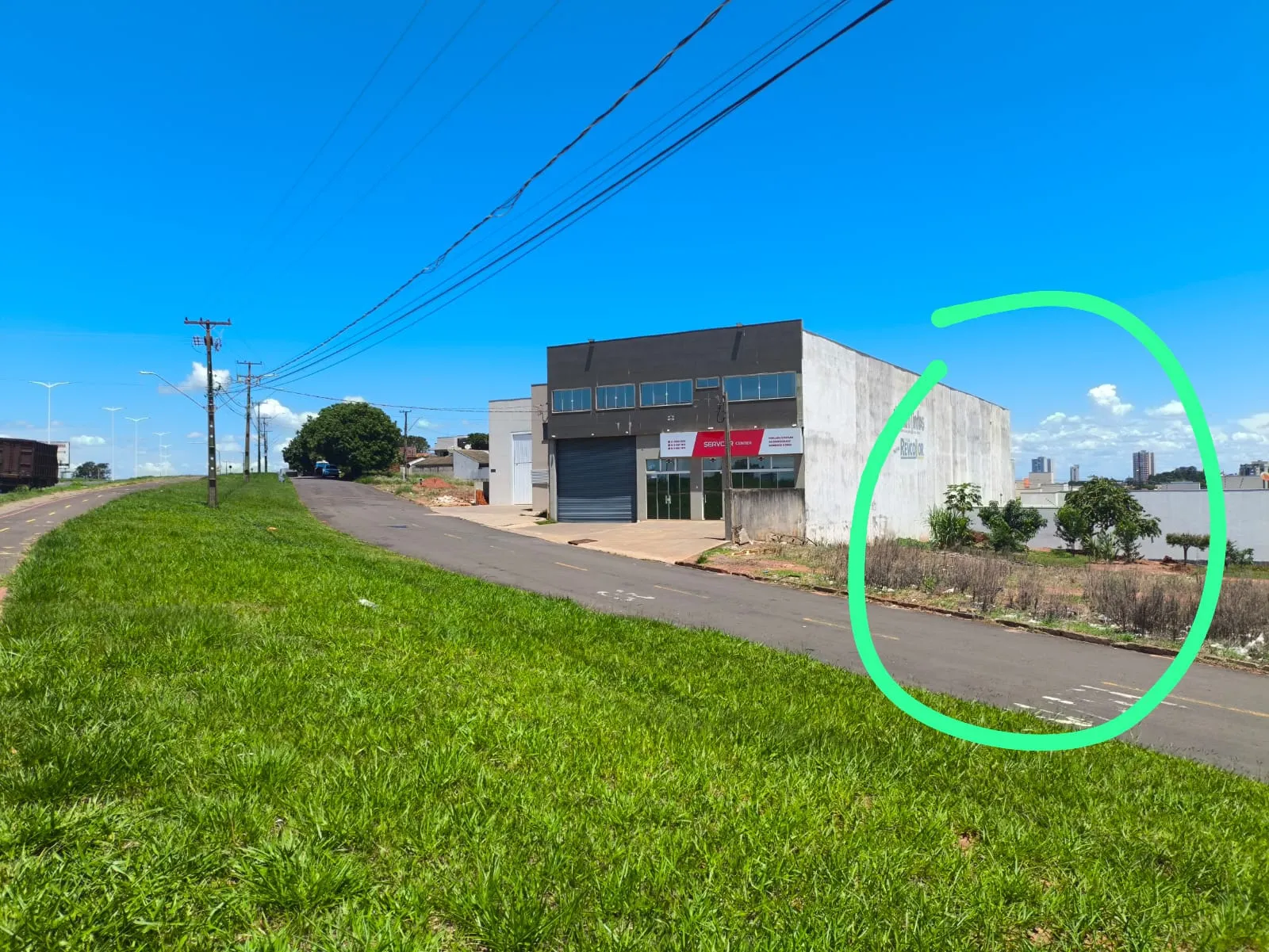 Imagem Terreno 879m Umuarama-PR 329