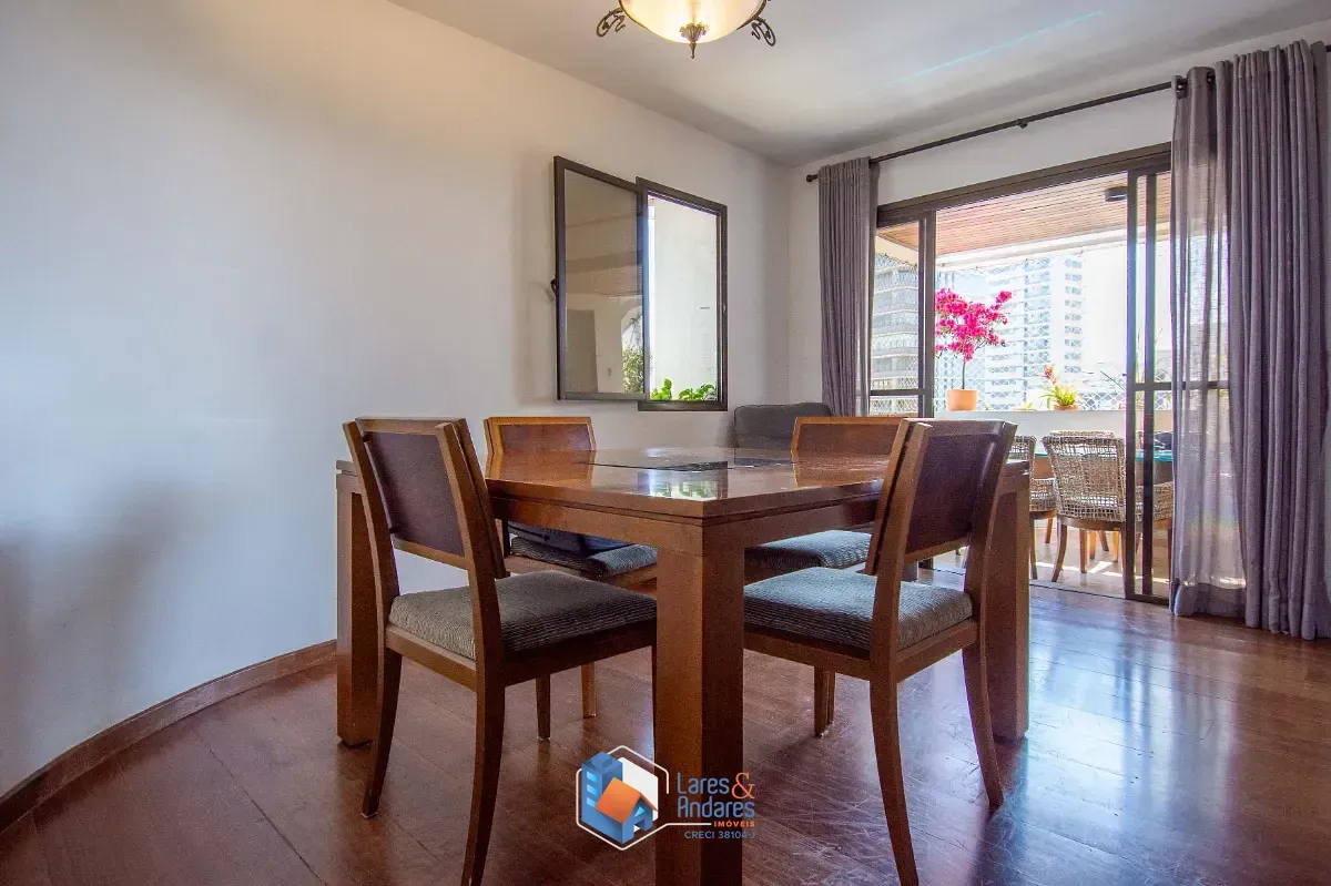 Imagem Apartamento para venda em Campo Belo com 4 quartos, sendo 2 suítes, 209m²