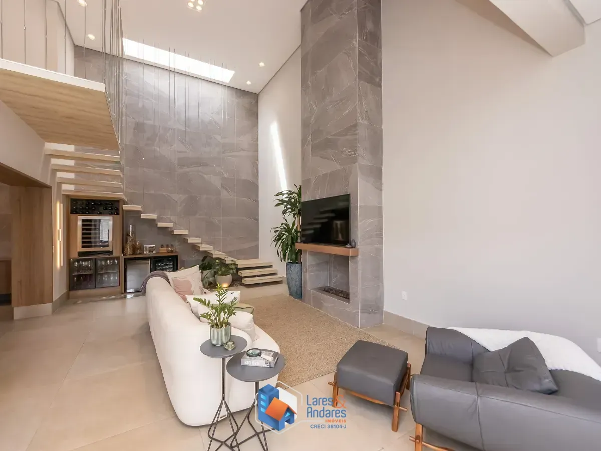 Imagem Casa para venda em Planalto Paulista com 4 quartos, sendo 2 suítes, 319m²