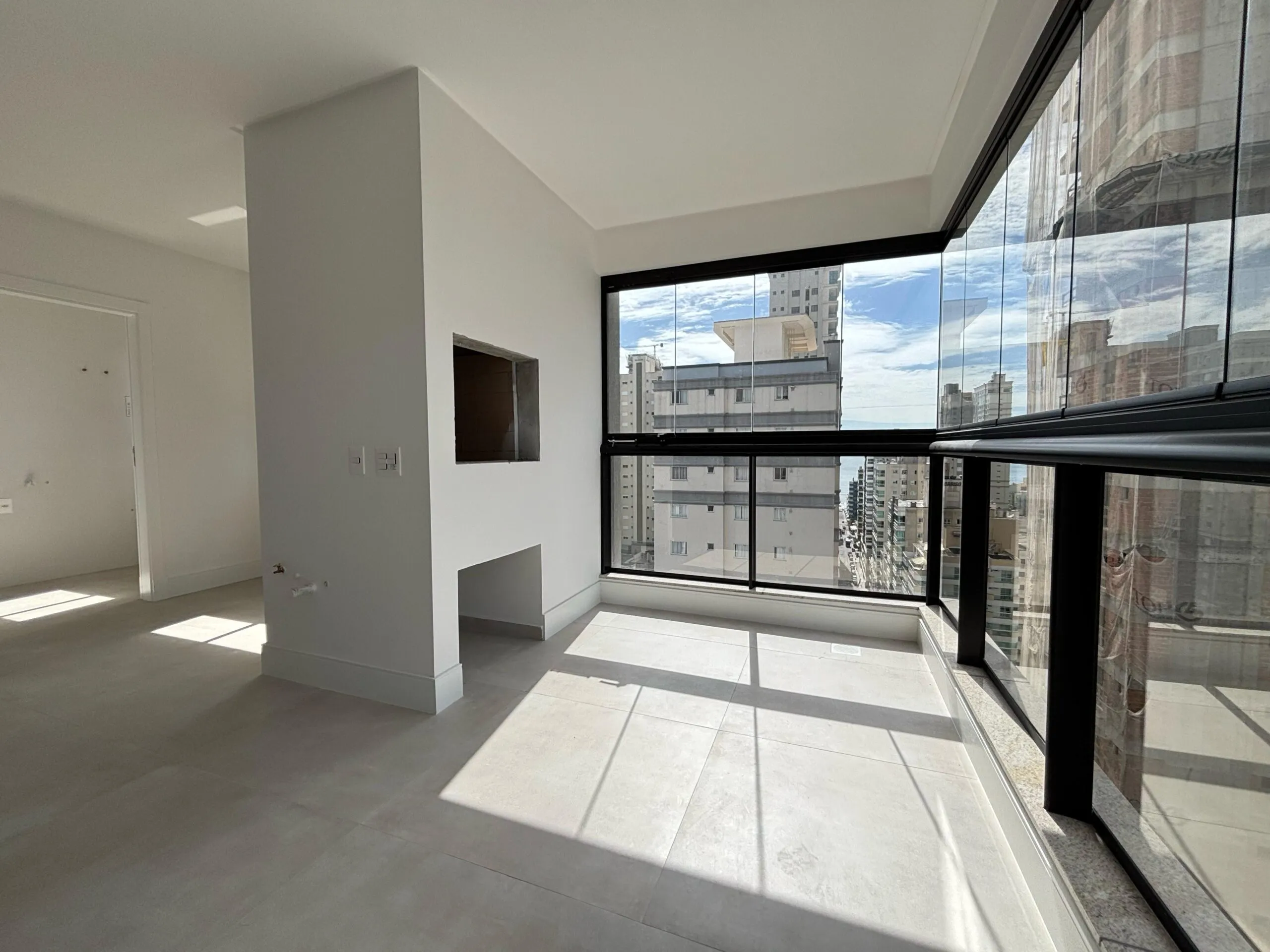 Imagem Apartamento à venda com 132m2 por R$ 2.299.000,00