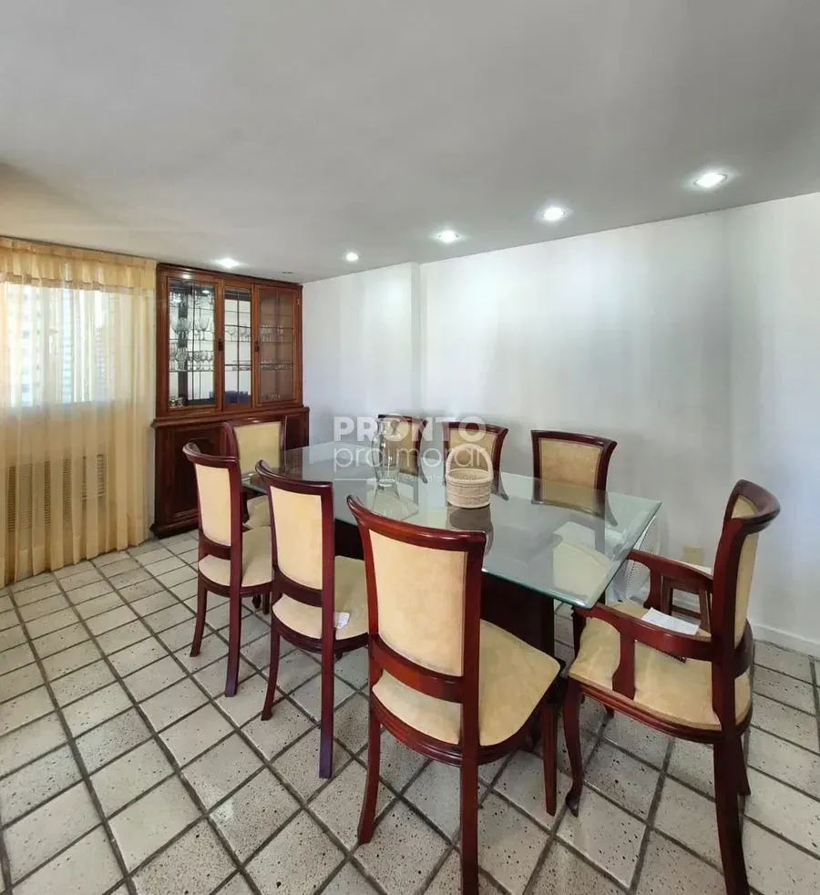 Imagem Apartamento com 3 Quartos à Venda, 180 m² em Boa Viagem - Recife