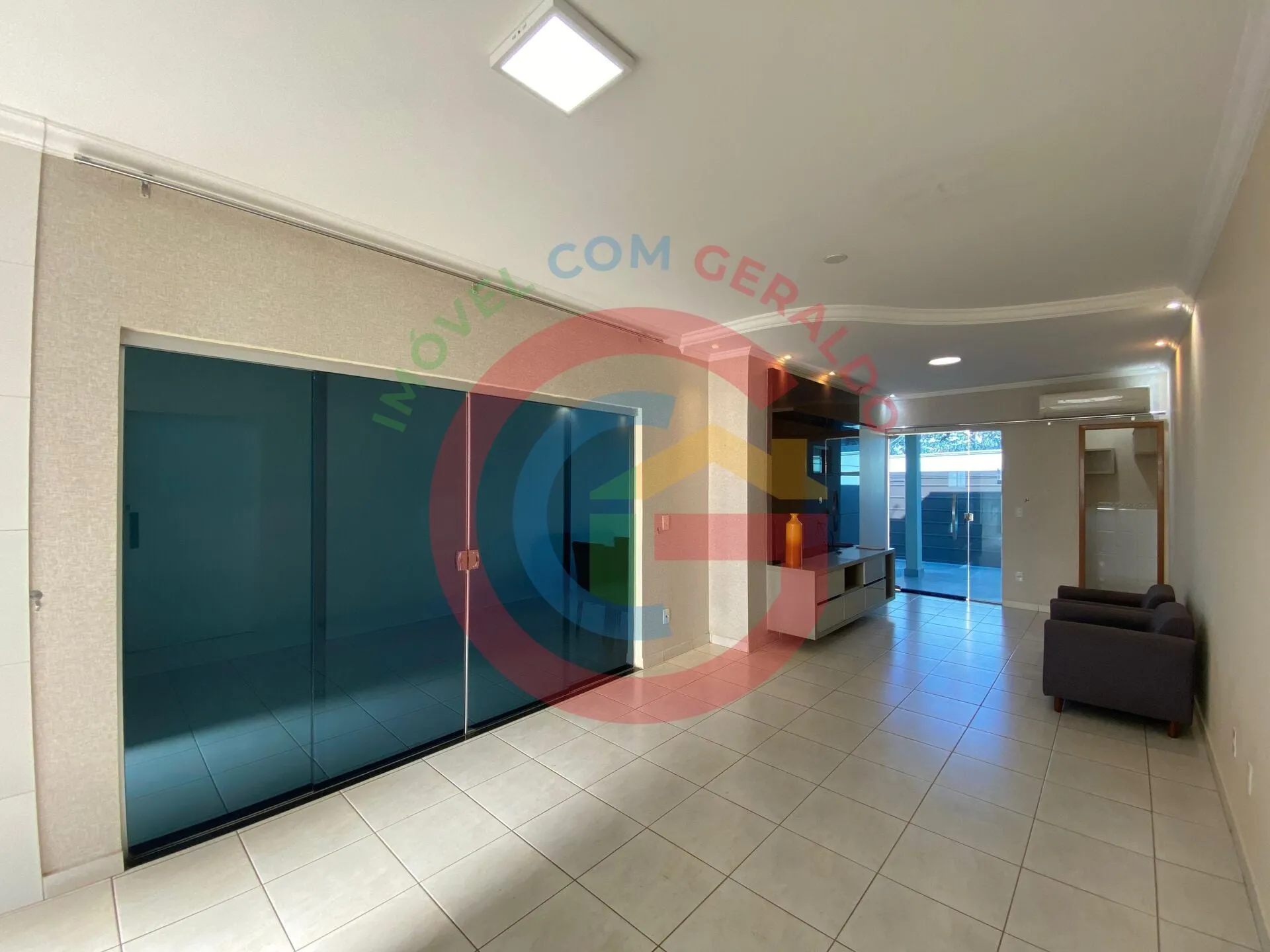 Imagem Casa 3Q (1 suíte) - Próx. Assembleia, Fórum Civel, Alphaville, Plateau D'or