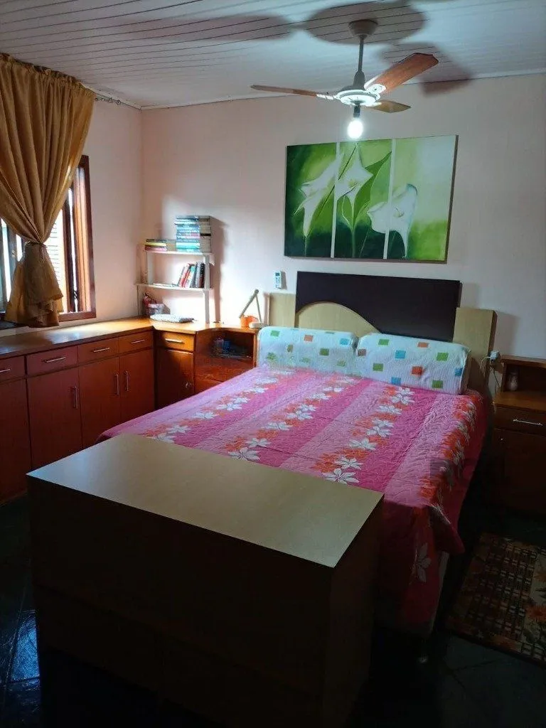 Imagem Casa 4 dormitórios no bairro Vila Ipiranga