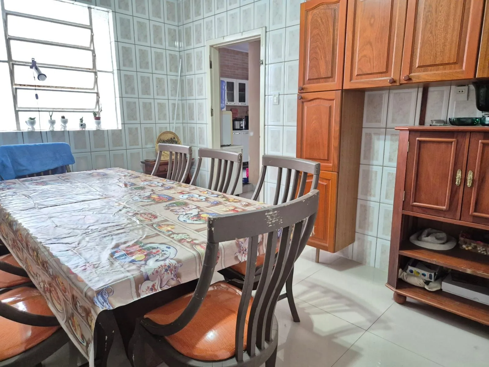 Imagem Casa térrea com pátio aos fundos
