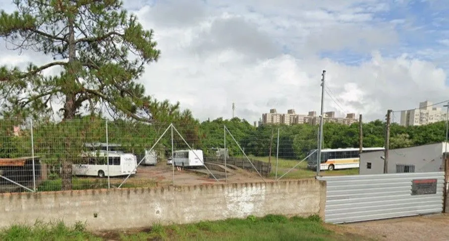 Imagem Excelente terreno no bairro Camaquã.
