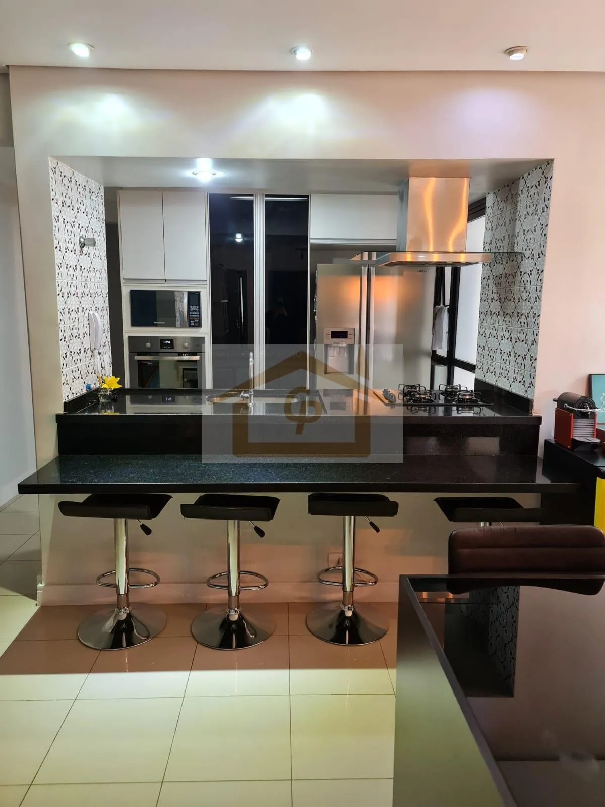 Imagem Região Central de Alphaville, 3 quartos sendo um suíte, 2 vagas