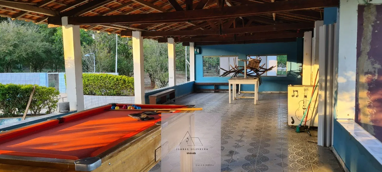 Imagem Chácara à venda em Cesário Lange-SP, bairro Chácara Três Dias - 3 quartos, 1 sala, 2 banheiros, 1 vaga de garagem, 250m².