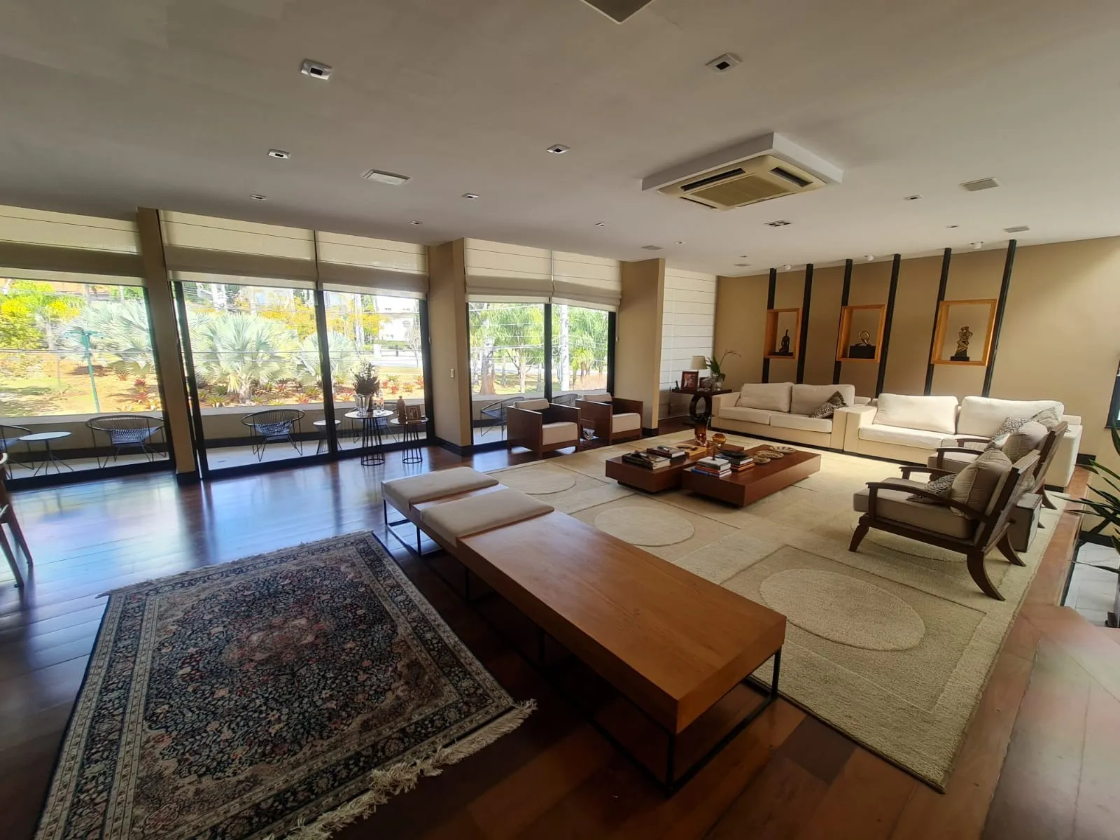 Imagem Alphaville 1 - Casa em Condomínio com 4 suíte(s), 4 dormitórios(s) e 10 vaga(s) de garagem para venda