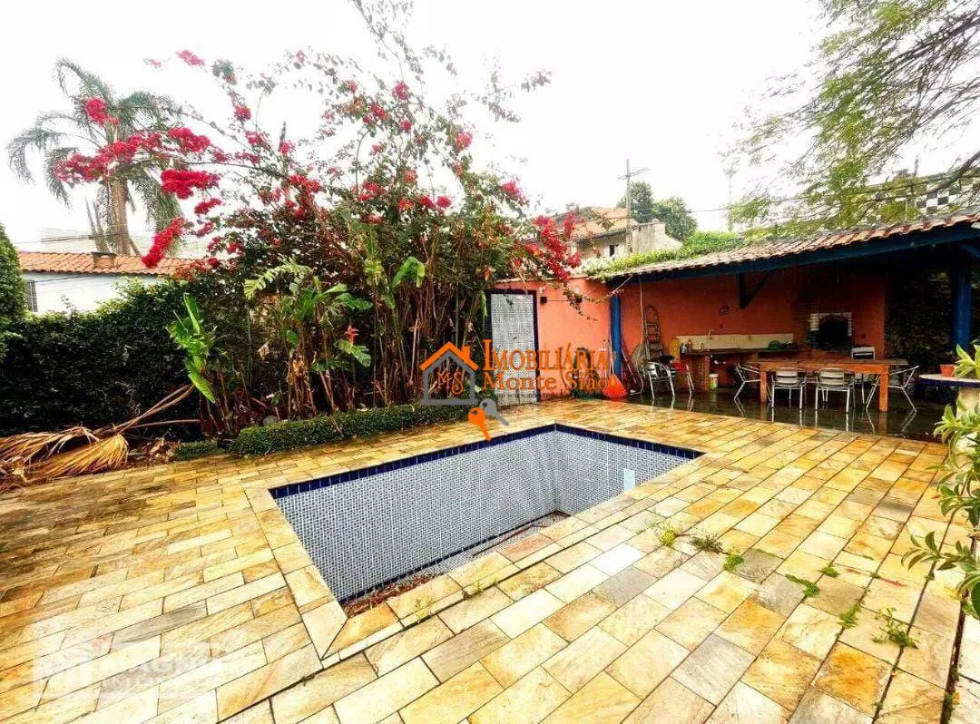 Imagem Casa com 3 dormitórios à venda, 388 m² por R$ 1.100.000,00 - Jardim Santo Afonso - Guarulhos/SP