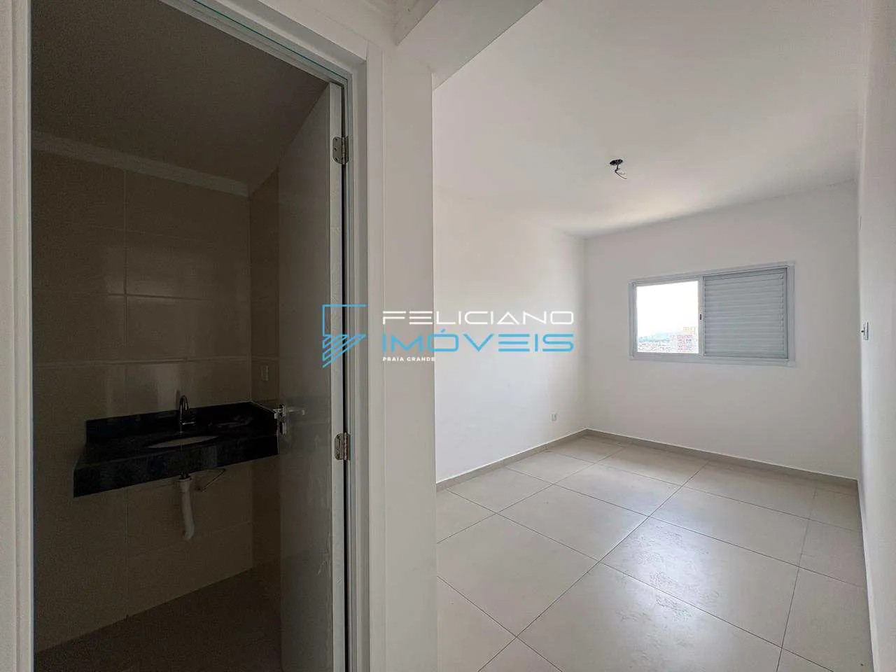 Imagem Apartamento com 2 quartos, Aviação, Praia Grande - R$ 650 mil, Cod: 7004