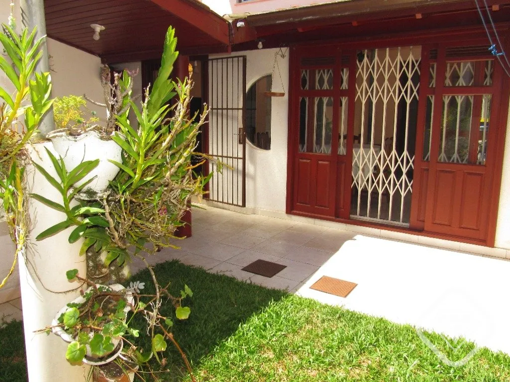 Imagem Mais que uma casa, um clube completo para sua família viver melhor.

Viver em um condomínio com es...