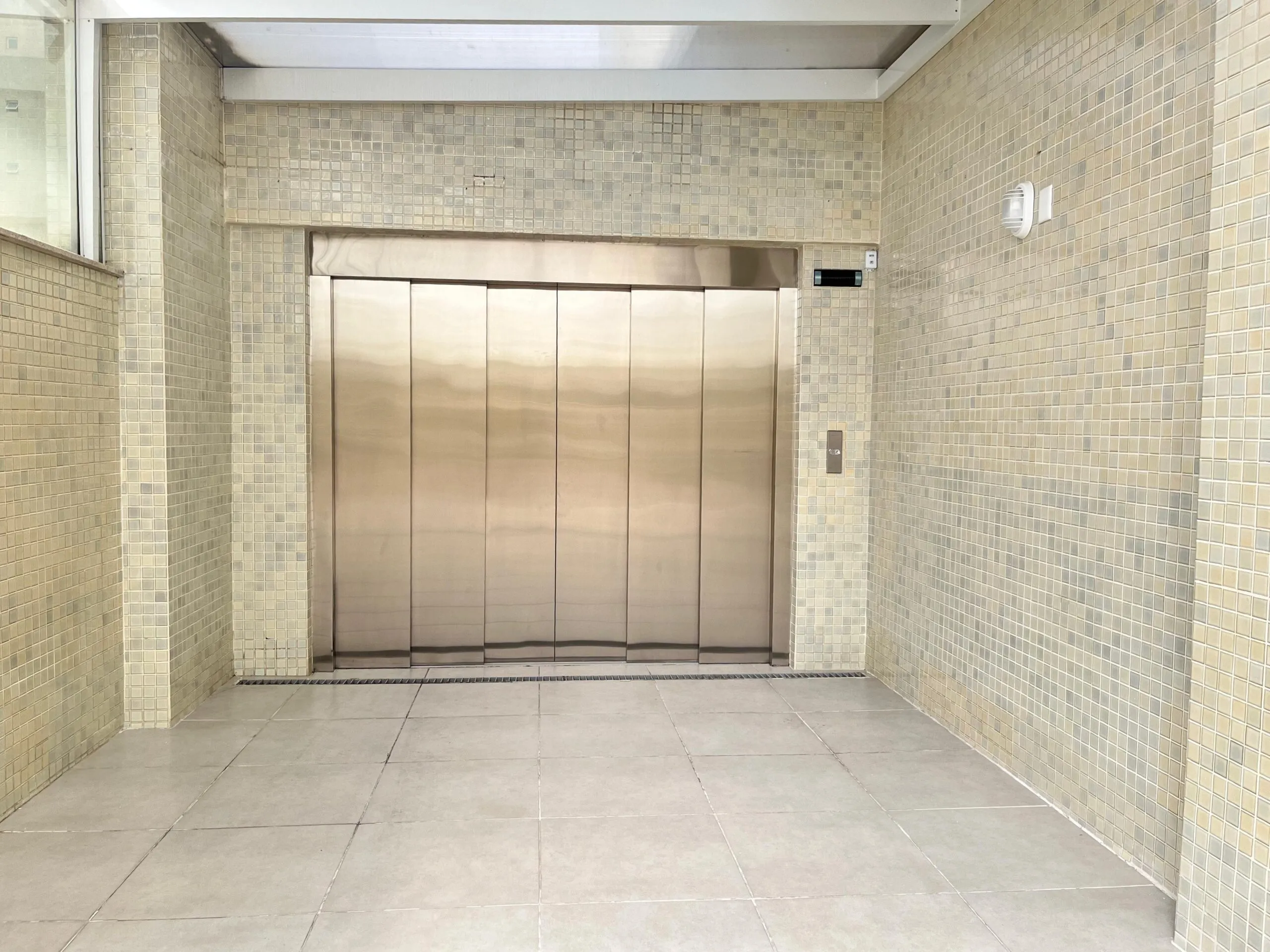 Imagem Apartamento com vista para o mar à venda com 156m2 por R$ 3.300.000,00