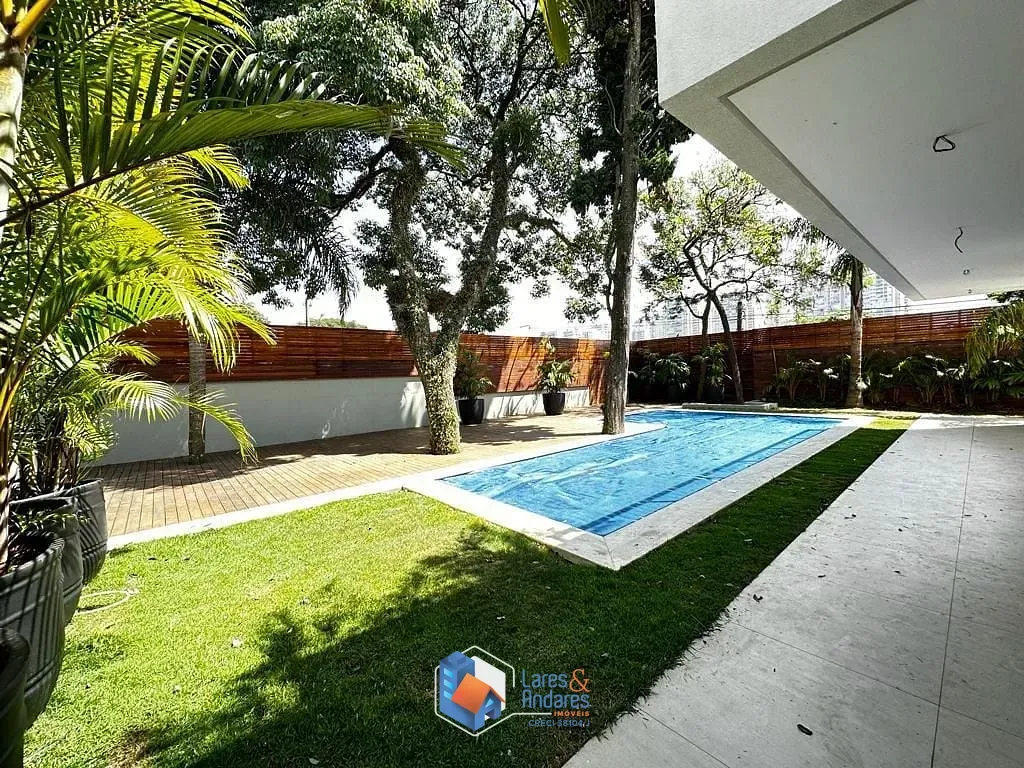 Imagem Casa em condomínio para venda em Parque Colonial com 4 quartos, sendo 4 suítes, 786.97m²
