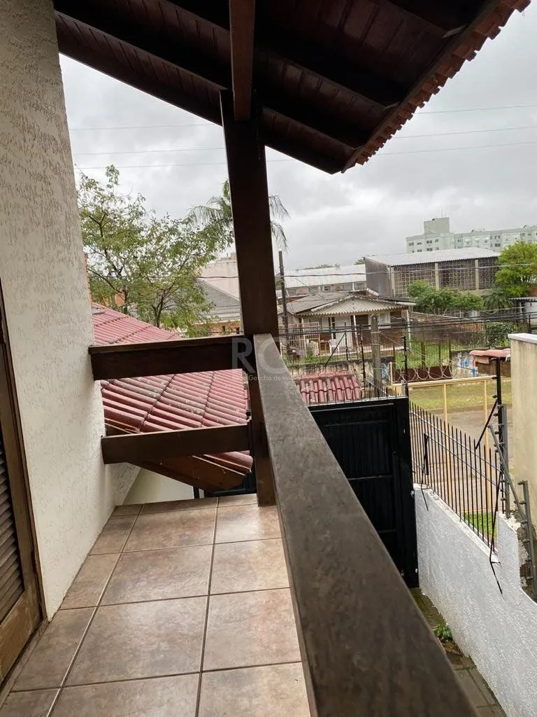 Imagem Casa para Venda - 330m², 6 dormitórios, 3 vagas - Cavalhada