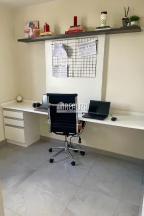 Imagem Apartamento de 2 dormitórios com móveis planejados e piscina no Condomínio Spazio Urca - no bairro Mercês, em Uberaba