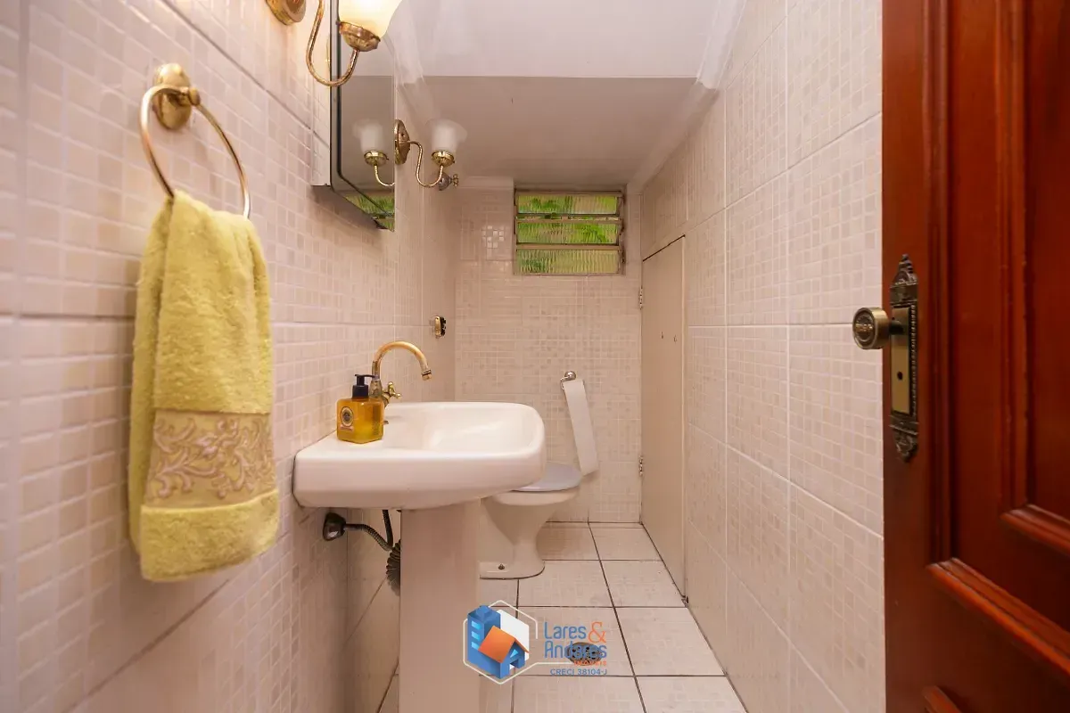 Imagem Casa para venda em Planalto Paulista com 4 quartos, sendo 2 suítes, 290m²